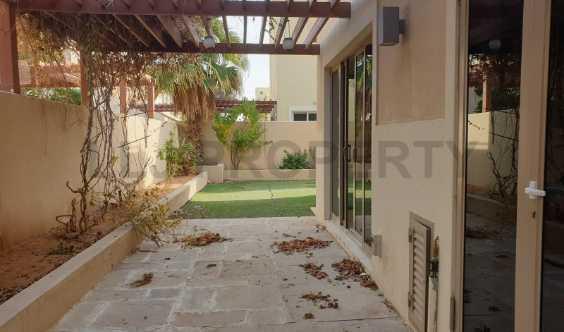 4 Bedrooms Villa Study Maid Room Al Raha Gardens
