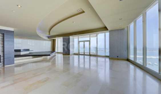 Vacant Contemporary High Floor 01 for Sale