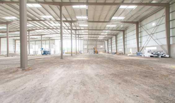 Spacious Fitted Warehouse Available In Jafza
