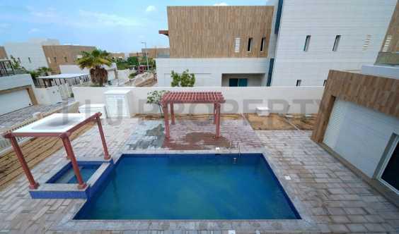 A Resort Style Lifestyle With Water Views Ready To Move
