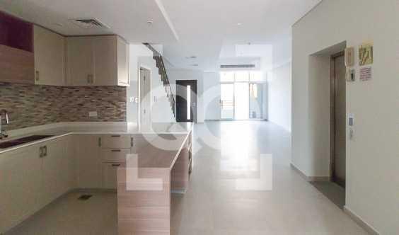 100 Dld Waiver BRand New Pvt Elevator in Dubai