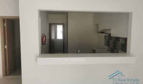 BRand New 4 Bedrooms Maids Corner Unit In P7 Available For Sale