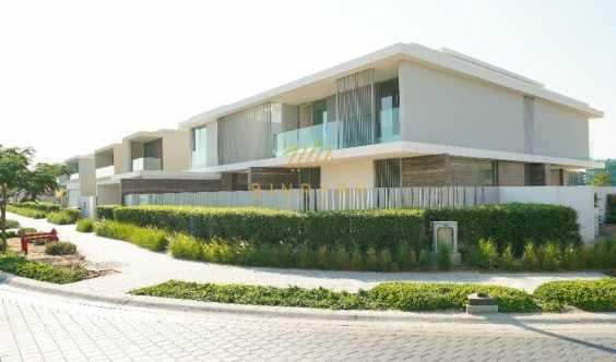7 Bedrooms Type B1 Corner Modern Vacant in Dubai