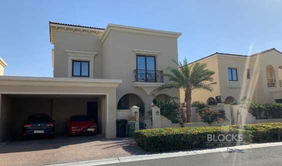 5 Bedrooms +maid Close To Pool Well Maintained