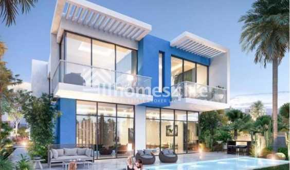 5 Bedrooms Townhouse Holiday Living Near Lagoon