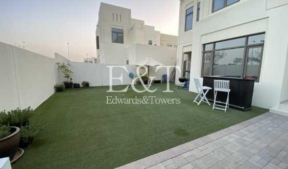 Single Row Cluster Vacant 2022 4 Bedrooms Maids