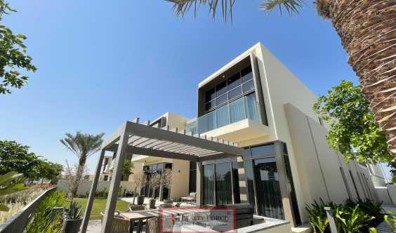 Genuine Resale 4 Bedrooms Modern On The Park