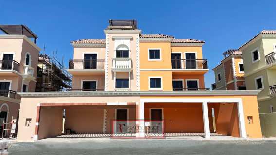 End Unit 3 Bedrooms Maid Large Plot Close To Pool