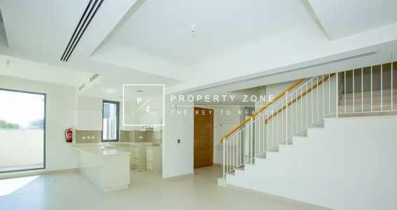 Pool And Park View Upgraded And Extended Unit