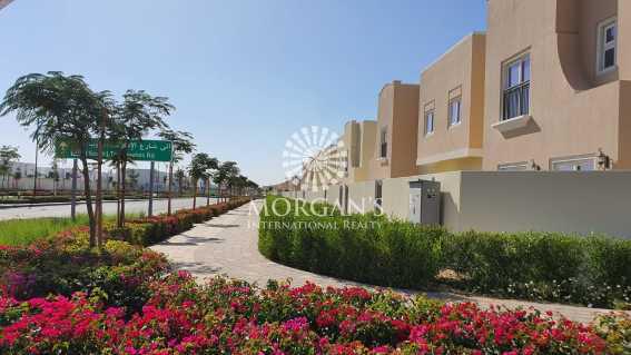 Opposite To Pool And Park 3 Bedrooms Maids