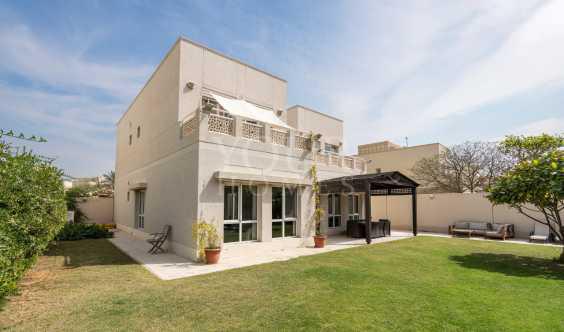 Massive Plot Size Type 6 Villa For Sale Rent 179,500