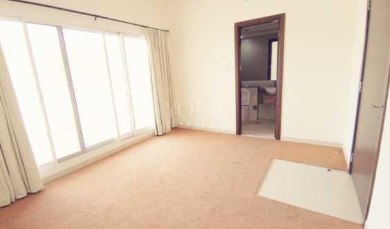 Vacant Luxurious 5 Bhk Home Extra Spacious