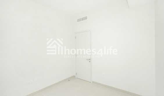 Community View 3 Bedrooms M Available Now in Dubai