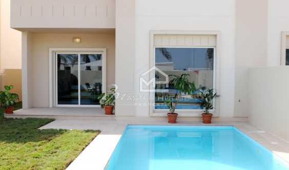 Single Row 5marabian Villaw Private Pool in Dubai