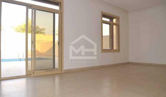 Private 5 Bedrooms Mw Private Garden Pool in Dubai