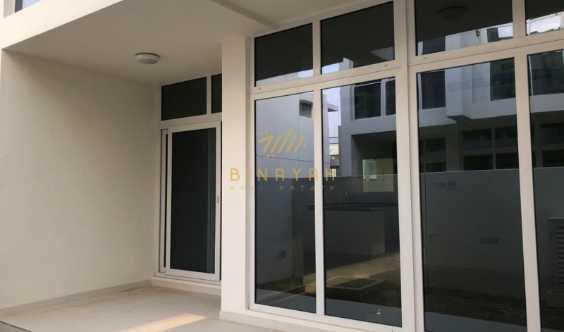 3 Bedrooms Vardon Cluster For Sale 750k in Dubai