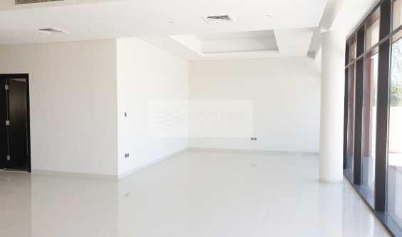 Best Deal Exclusive Type V3 Vacant Good Plot