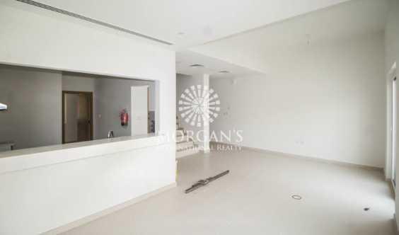 3 Bedrooms Villa Ready Soon Large Plot in Dubai
