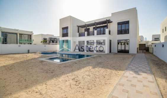 Arabic Style Vacant Private Pool for Sale in Dubai
