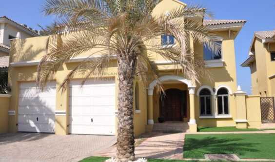 High Number Tenanted Central Rotunda in Dubai