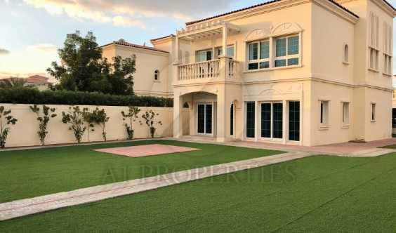 Large Plot Great Investment Vacant 2 Bedrooms Villa