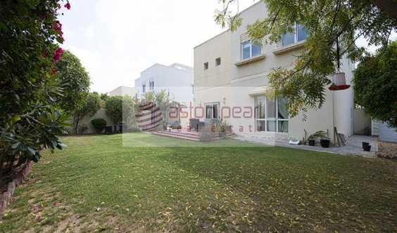 3 Bedrooms Skyline View Best Location Call For Viewing