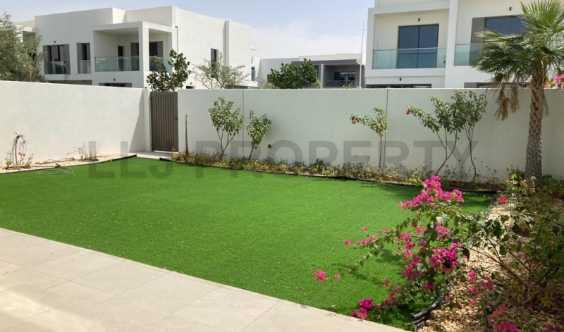 Vacant Villa With Beautiful Private Garden