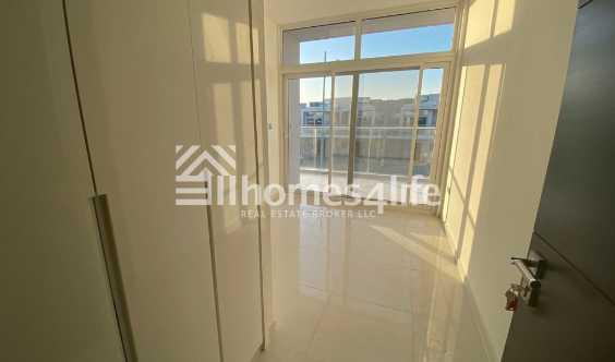 Single Row Th Damac Hills 2 Akoya Oxygen in Dubai