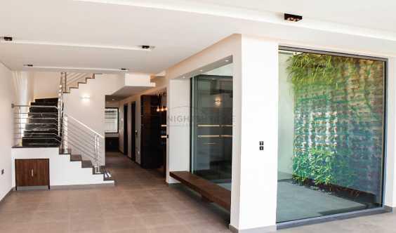 Exclusive Design Highend Finish Townhouse For Sale