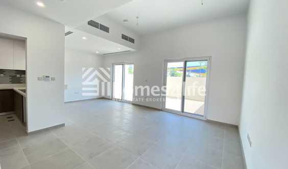 Pool View Multiple Units 3 And 4 Bedrooms in Dubai