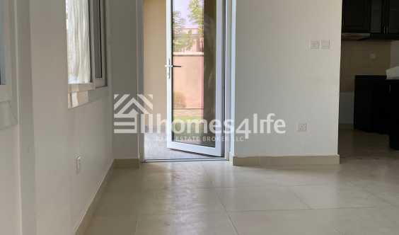 Spacious 3 Bedrooms Single Row Facing Pool