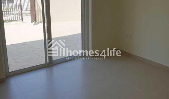 Amazing BRight Ready New 3 Bedrooms Townhouse