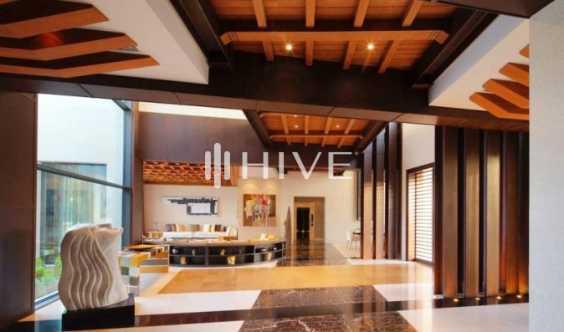 Luxury Mansion Upgraded Golf Course Views in Dubai