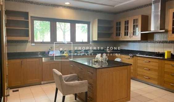 Exclusive Vacant Luxury Villa W Elevator in Dubai