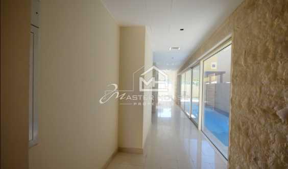 Big Elegant 5 Bedrooms Type Aw Pool And Garden