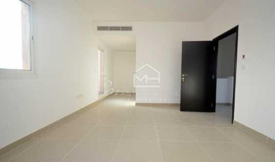 Single Row 5marabian Villaw Private Pool in Dubai