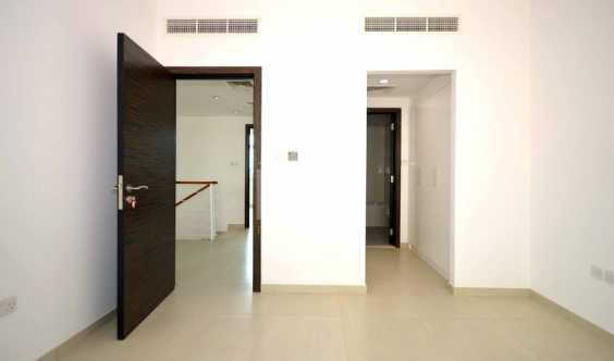 Near To Park And Costa Prime Location 2 Bedrooms Th