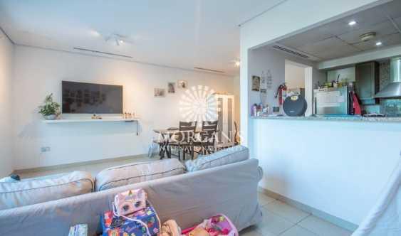 1 Bedroom Th Upgraded Into 2 Bedrooms Best Location