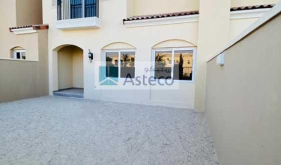 Open Kitchen 2 Bedrooms Townhouse With 2 Balcony