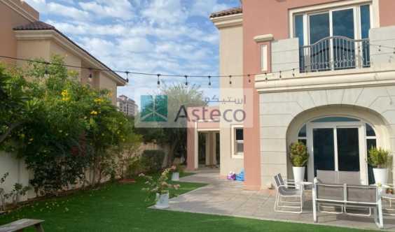On Golf Course Large Plot Well Maintained in Dubai