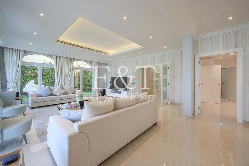 Stunning Garden Home Villa With Full Sea View