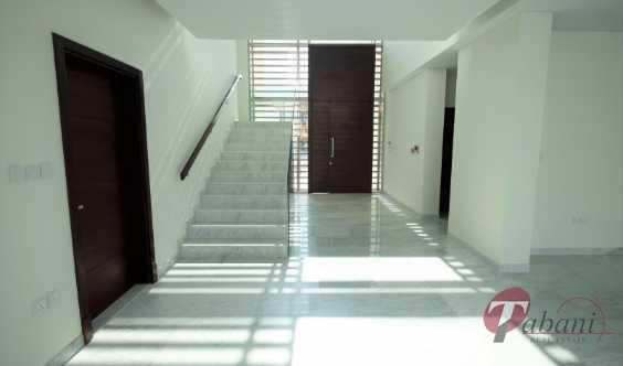 Genuine Listing Stunning Villa Contemporary Style