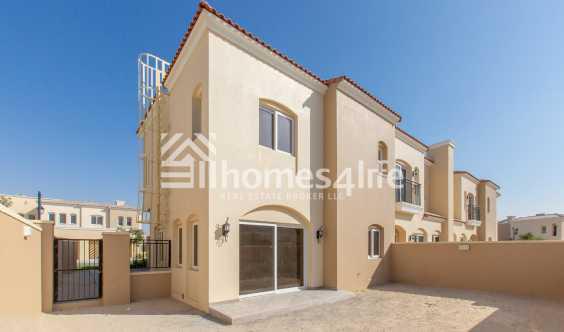 Rare Corner 4 Bedrooms BRand New On The Park