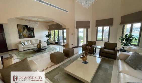 Furnished 4 Bedrooms In Frond Eoverlooking The Beach