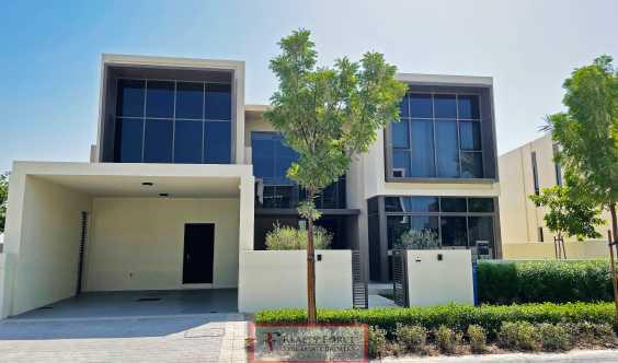 Genuine Resale 4 Bedrooms Modern On The Park