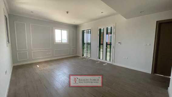 End Unit 3 Bedrooms Maid Large Plot Close To Pool