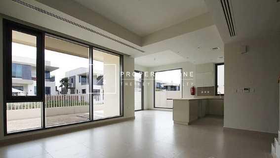 Pool And Park View Upgraded And Extended Unit