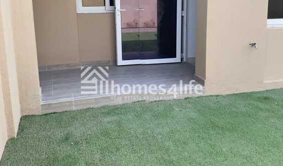 Spacious 3 Bedrooms Single Row Facing Pool