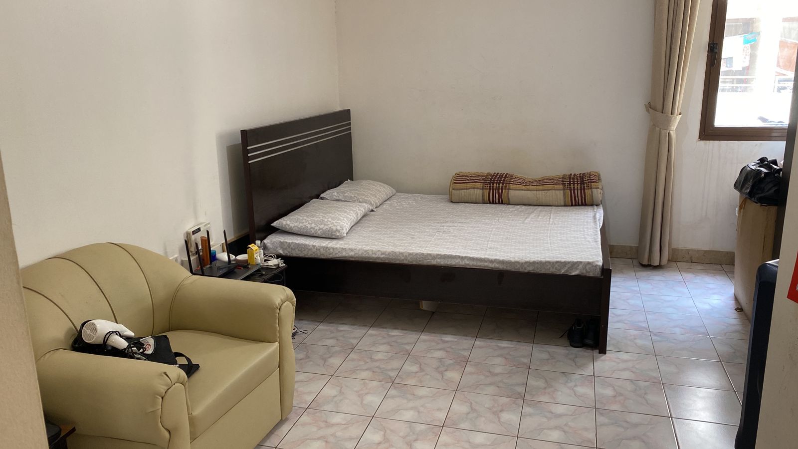 Karama Single Person Only Bachelor Accommodation Available