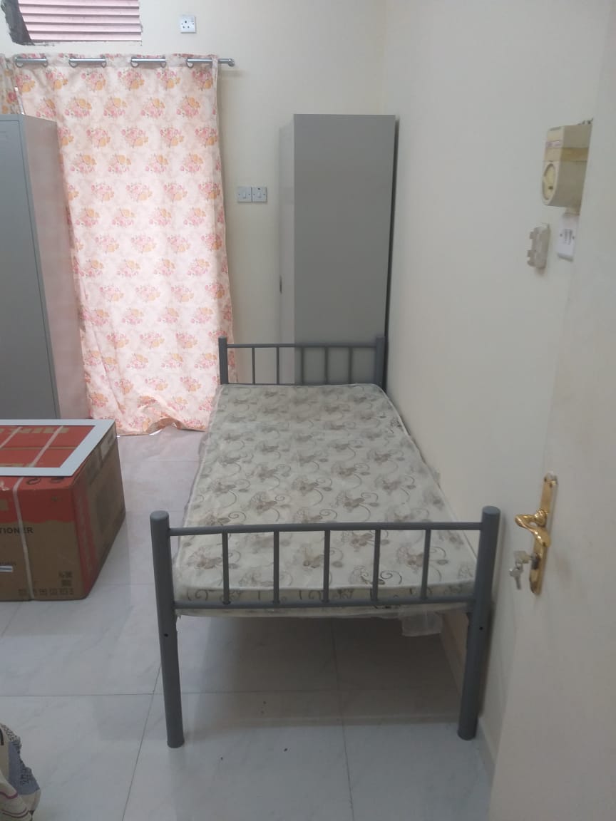 Executive Gents Bachelor Bed Space Available In Karama
